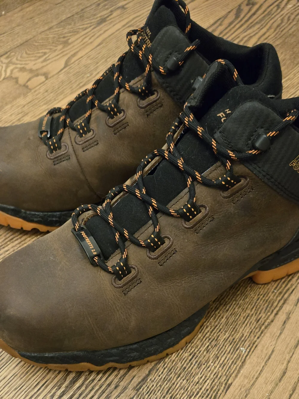 Hytest footrests brown